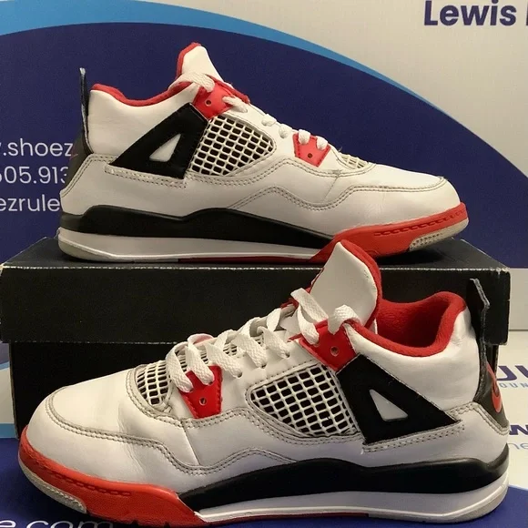 Air Jordan 4 Fire Red Kids Size 3y